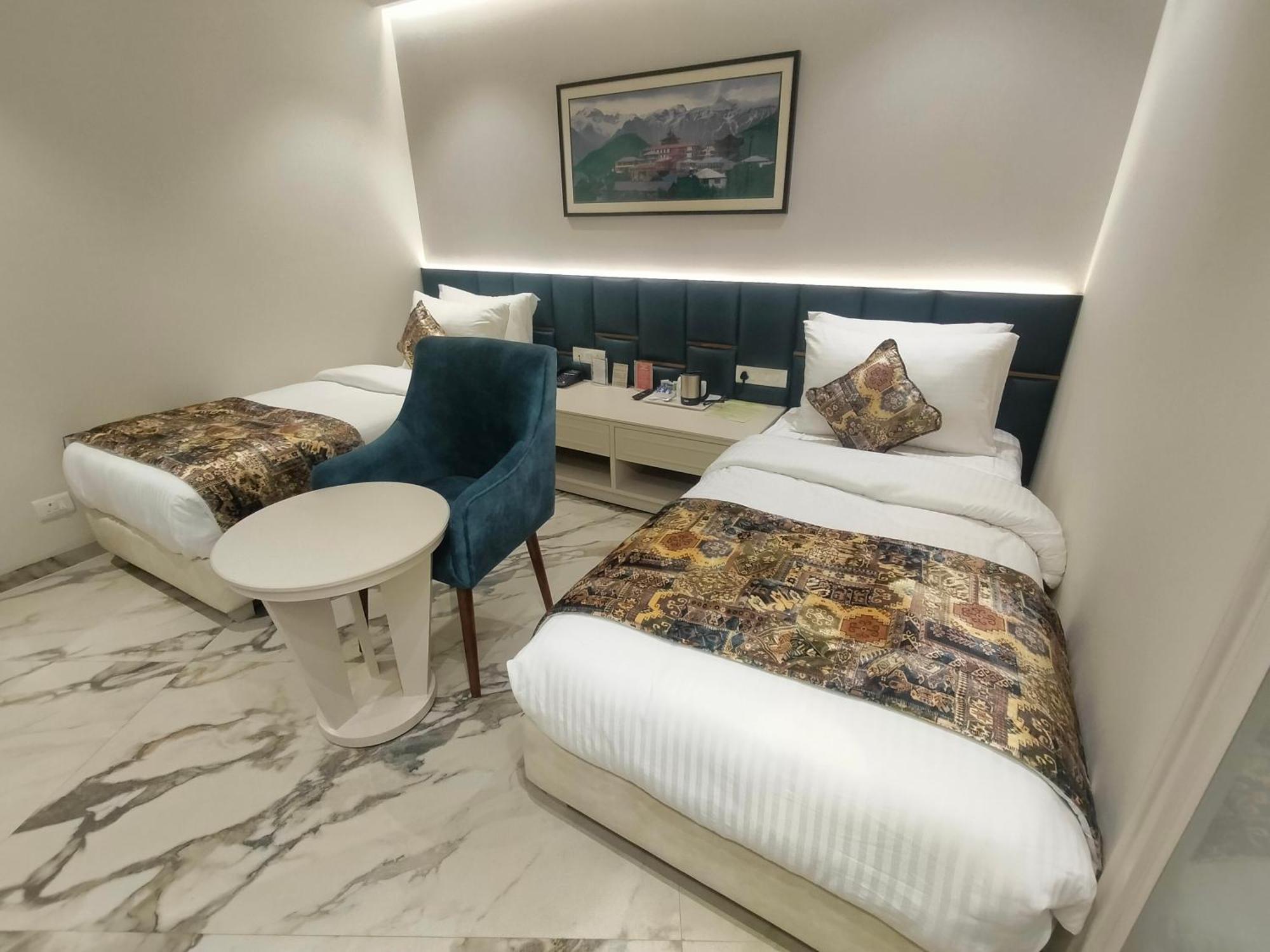 Hiraya Hotels Mohali Eksteriør billede