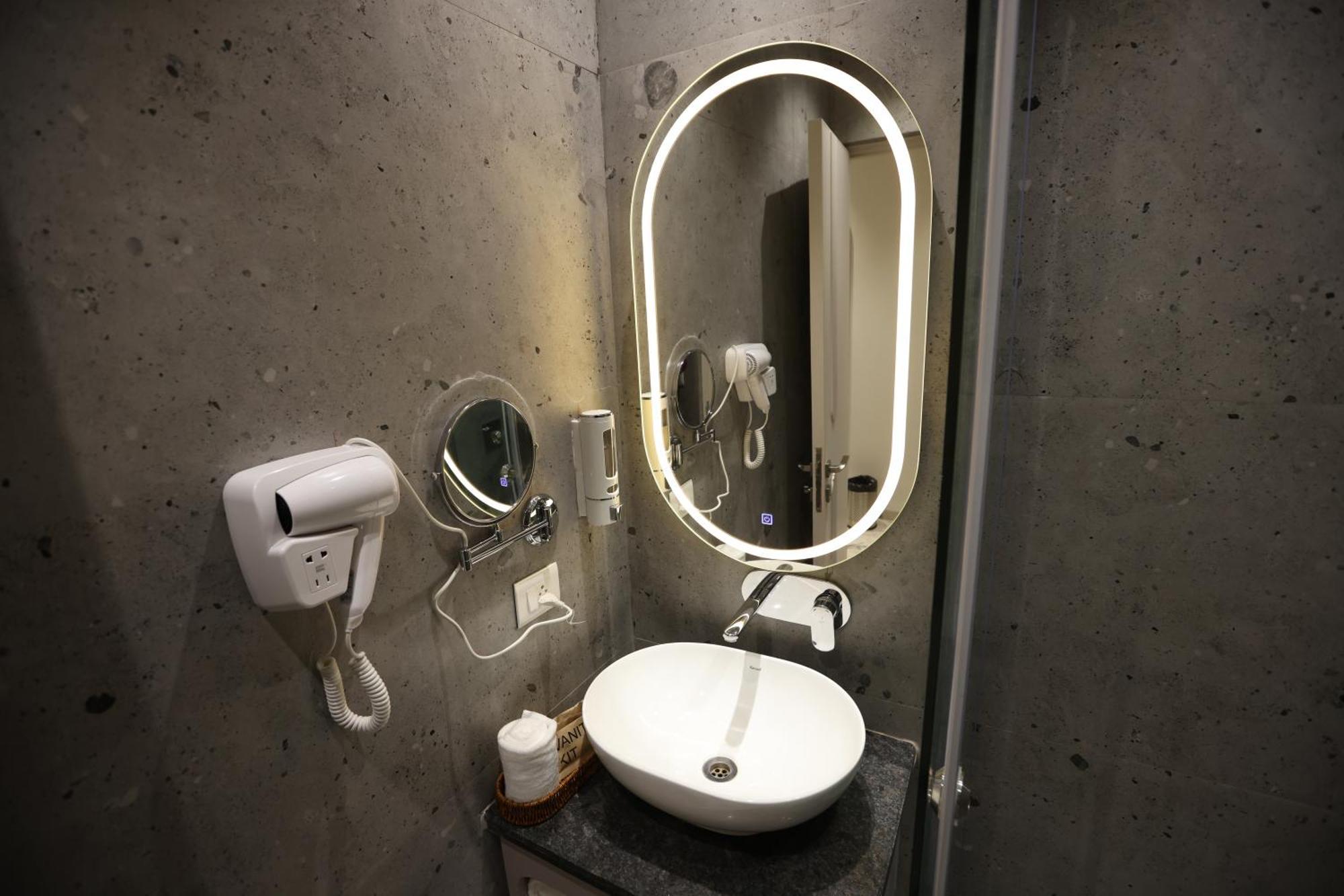 Hiraya Hotels Mohali Eksteriør billede